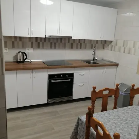 3 Bedrooms Flat Near Seaside *